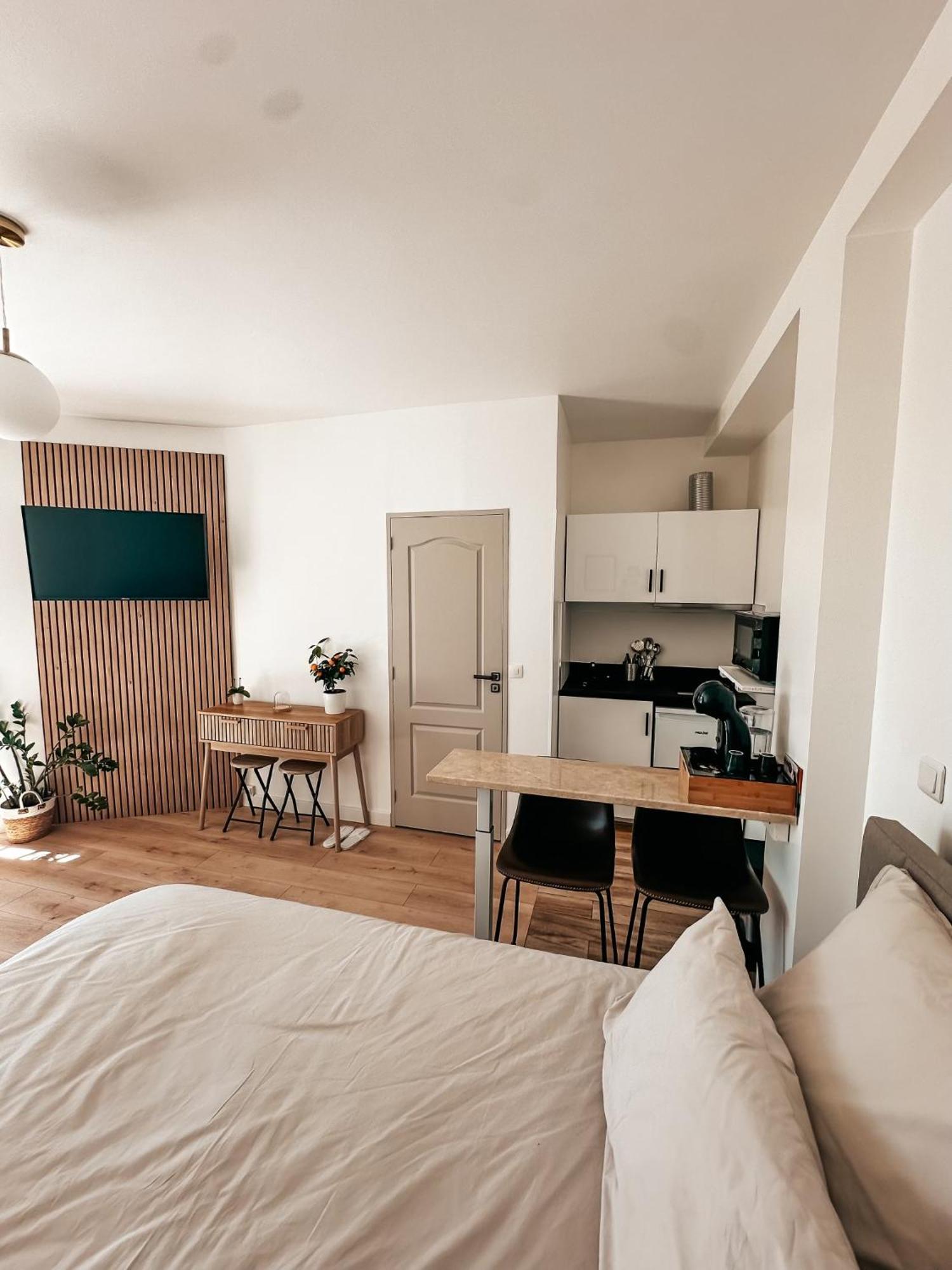 Logement Tres Chaleureux A Марсилия Екстериор снимка